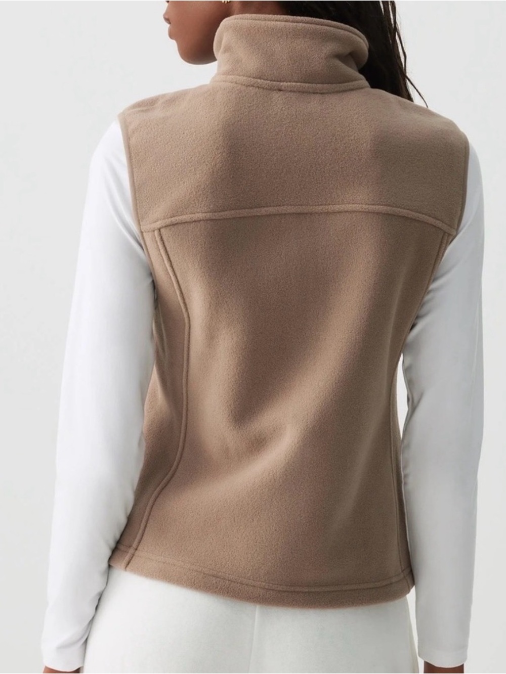 2/$25💌 Classic Women's Fleece Vest in Taupe
